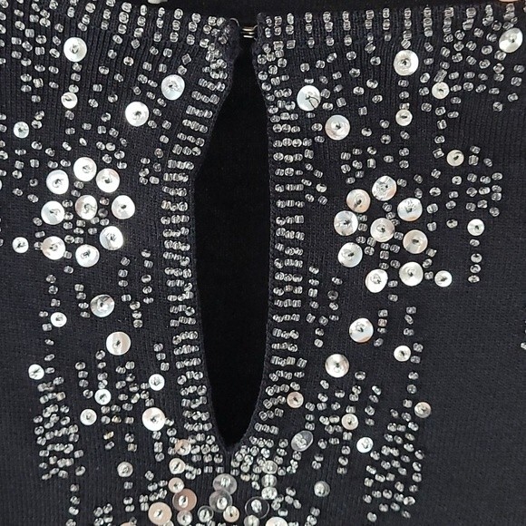 Joseph A. Black 3/4 sleeve Sequins and Beaded Top With Key Hole Neckline. Size M - Picture 4 of 7